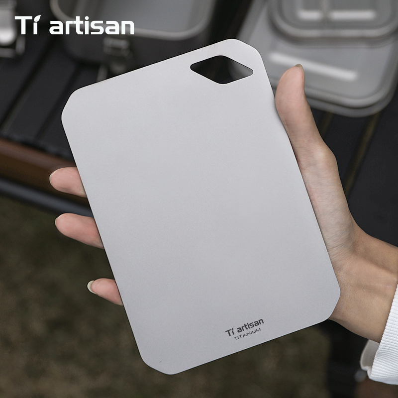 Camp Cutting Board - Tiartisan Papan Pemotong Mini Titanium Murni